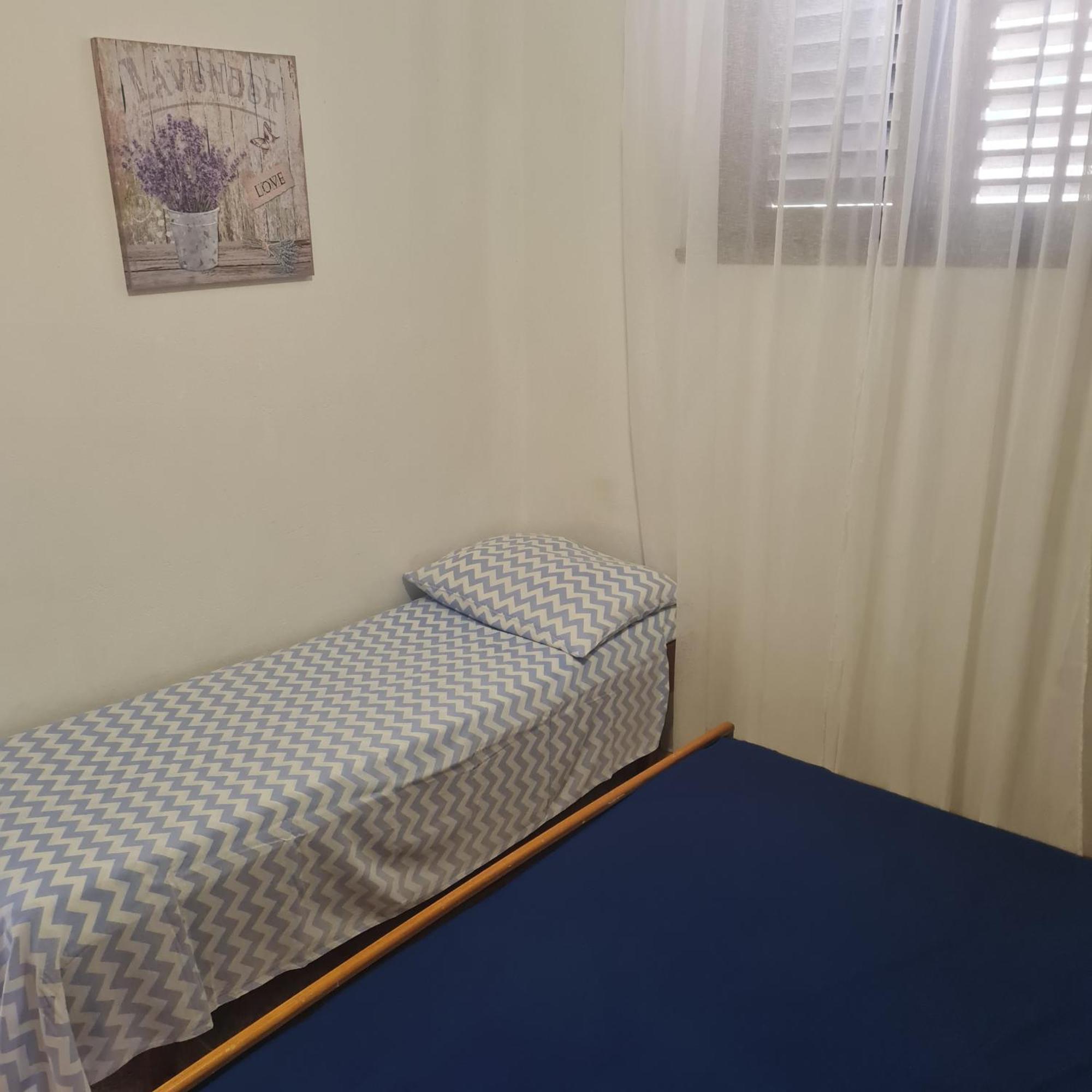 Apartment Karuza Rukavac Vis Rum bild