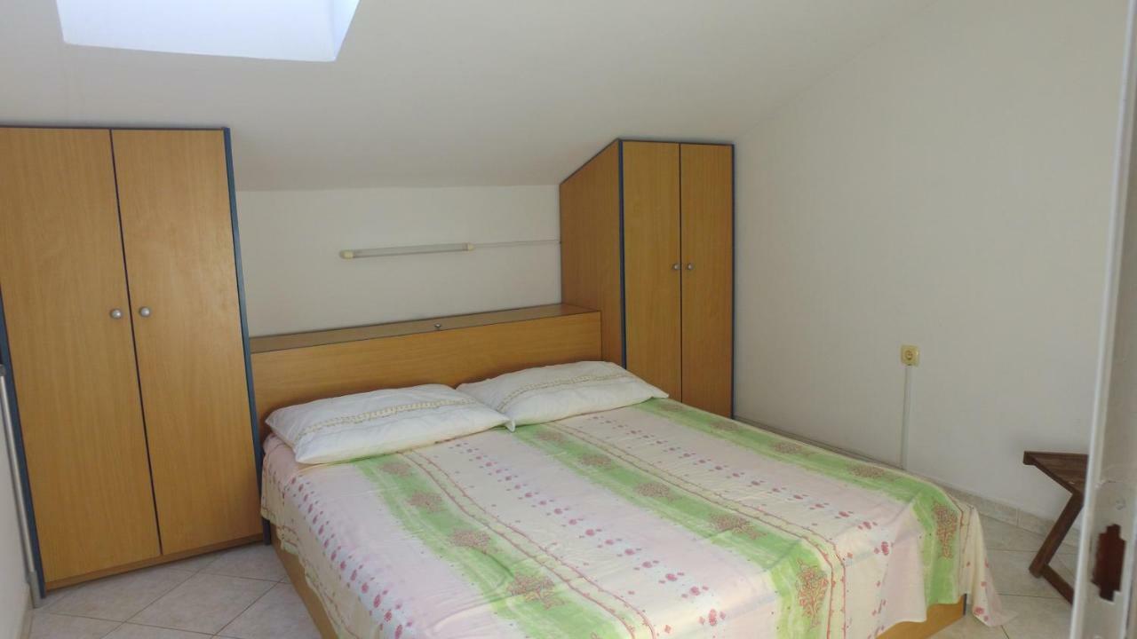 Apartment Karuza Rukavac Vis Exteriör bild