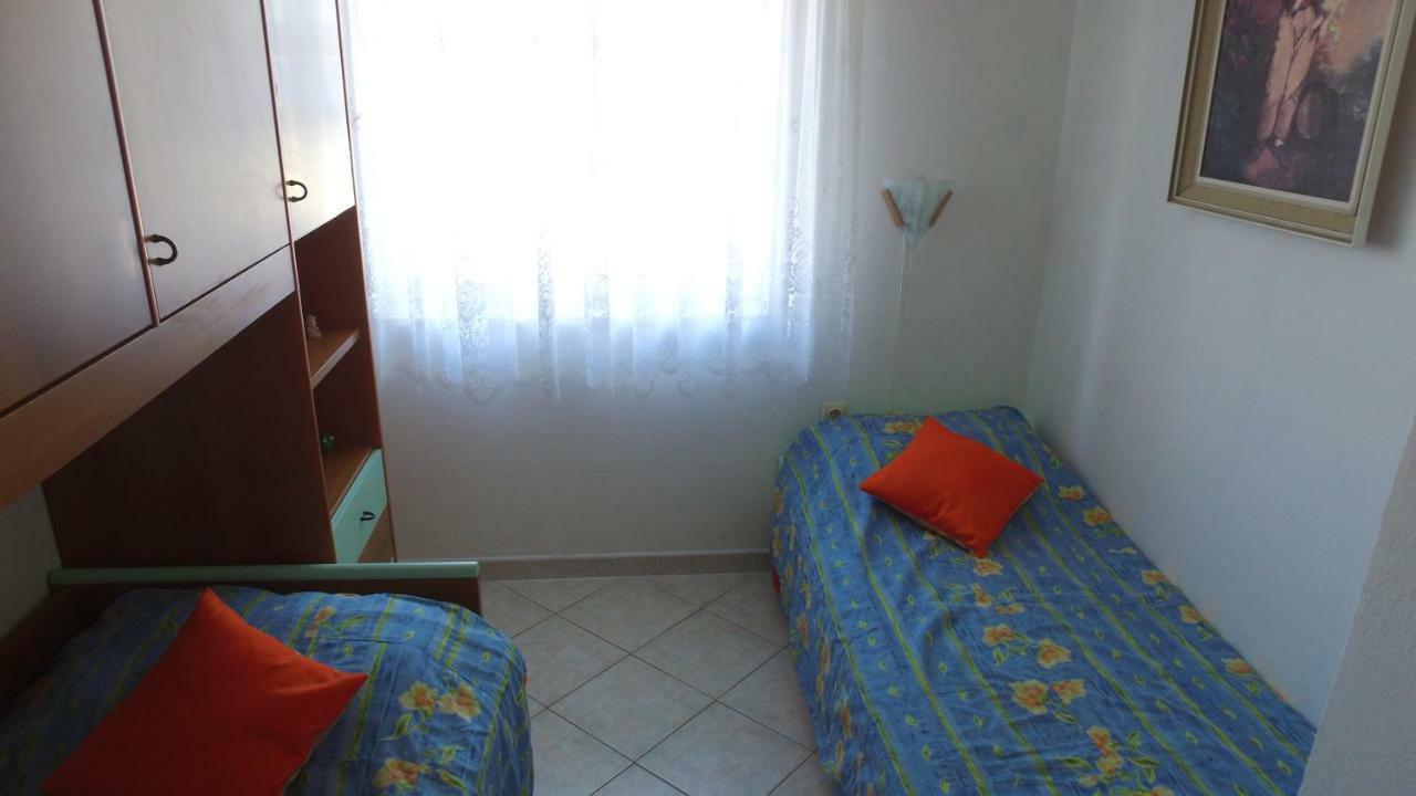Apartment Karuza Rukavac Vis Exteriör bild